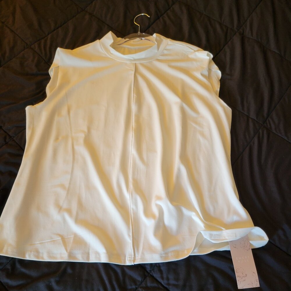 White Sleeveless Turtle neck